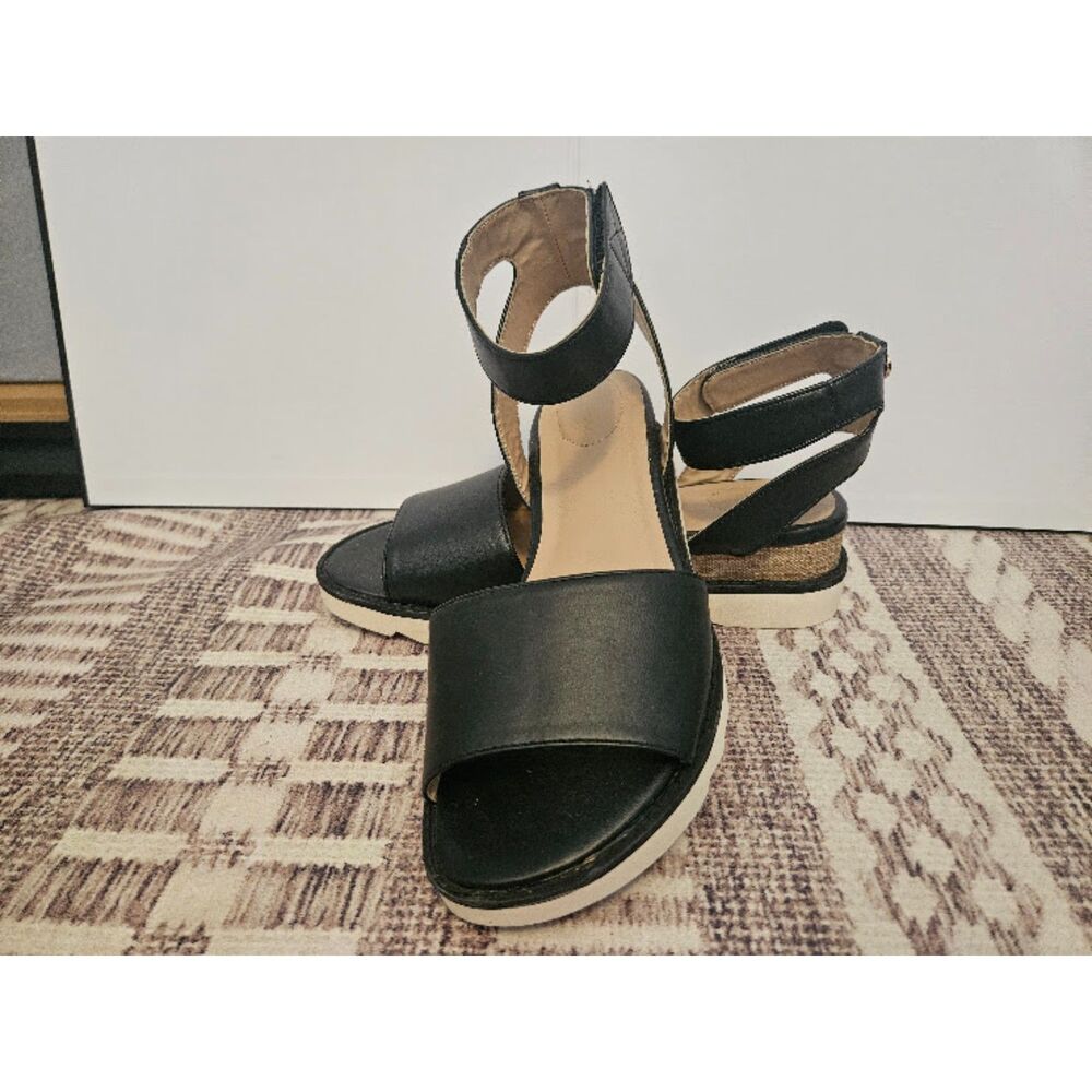 Giani Bernini size 7.5 sandals
